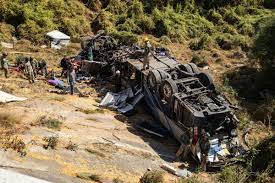 Trágico accidente en carretera de Zacatecas deja al menos 19 muertos y ...