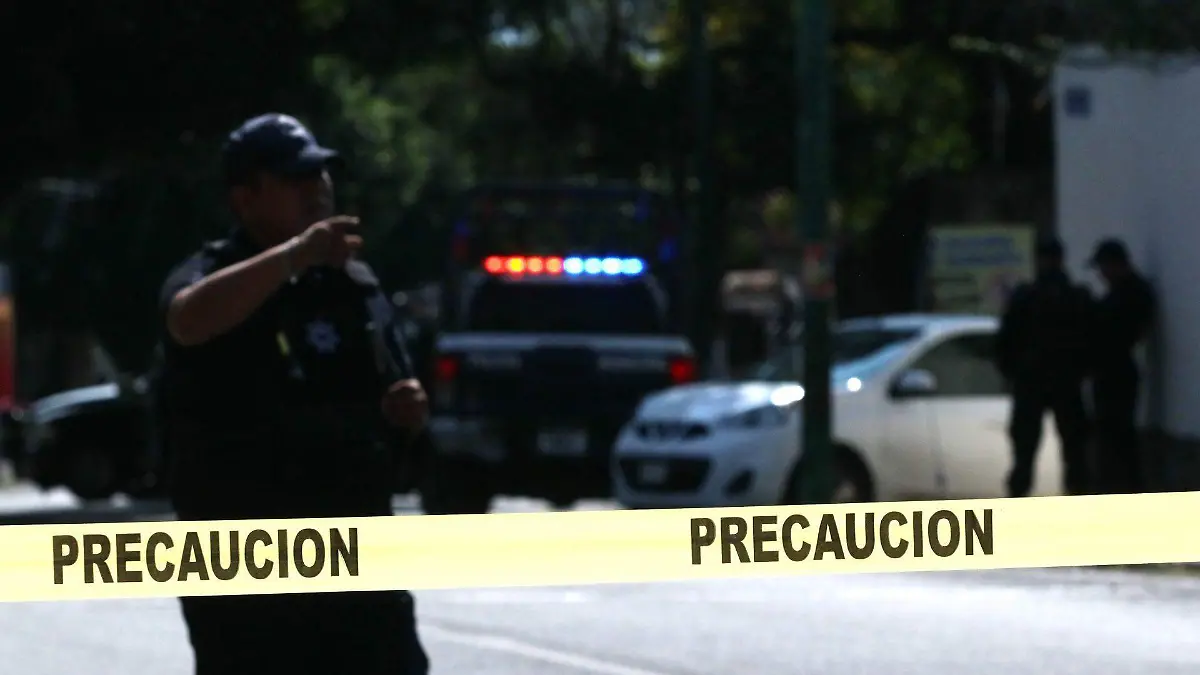Muere sujeto al caer de un segundo piso de un edificio en Periférico ...