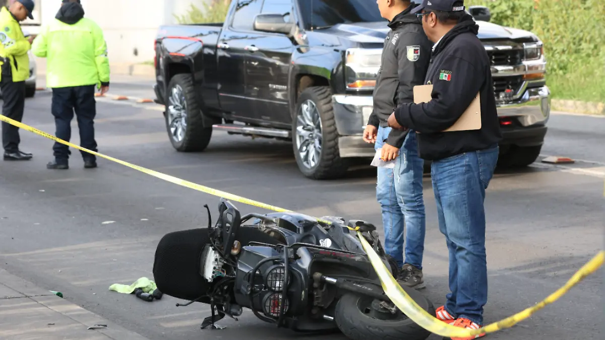 Motociclista pierde la vida tras chocar en Canal de San Juan ...