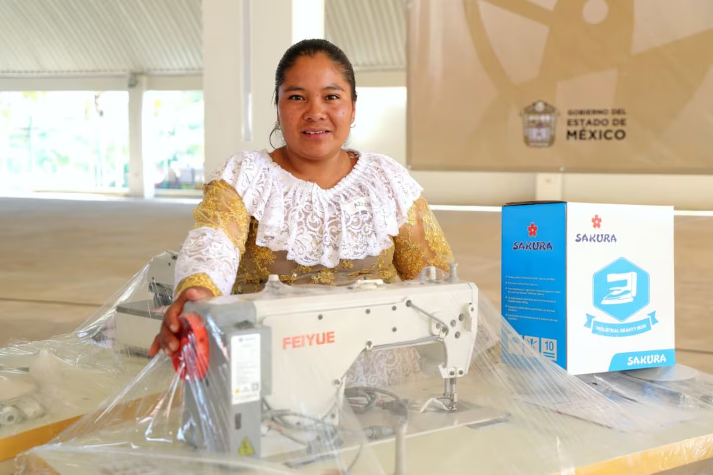 Edomex impulsa el autoempleo indígena con entrega de maquinaria y ...