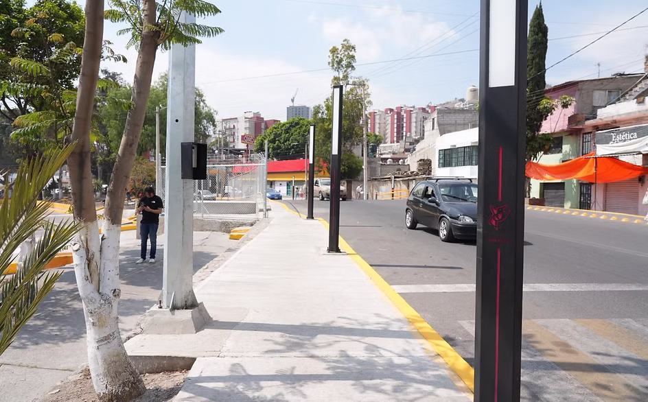 senderos-seguros-en-edomex-inversion-y-tecnologia-transforman-avenida-clave-para-proteger-a-mujeres-en-tlalnepantla-avif