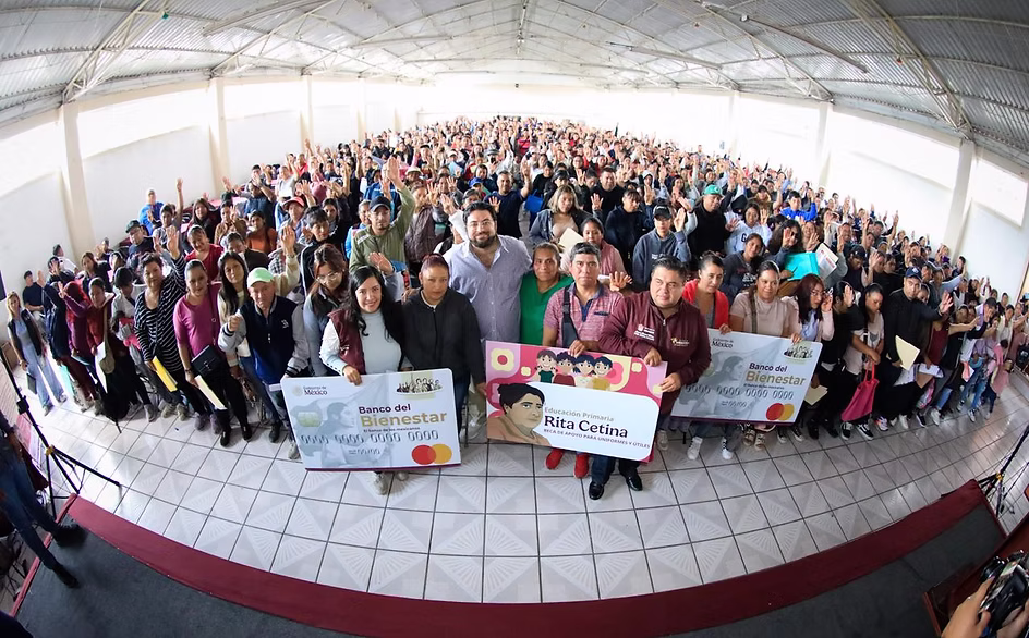 mas-de-mil-400-familias-reciben-apoyo-escolar-en-chimalpa-arrancan-entrega-masiva-de-tarjetas-rita-cetina-en-naucalp-an-1-avif