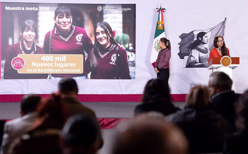 sheinbaum-duplica-la-meta-de-nuevos-lugares-en-preparatoria-habra-400-mil-espacios-en-todo-mexico-avif